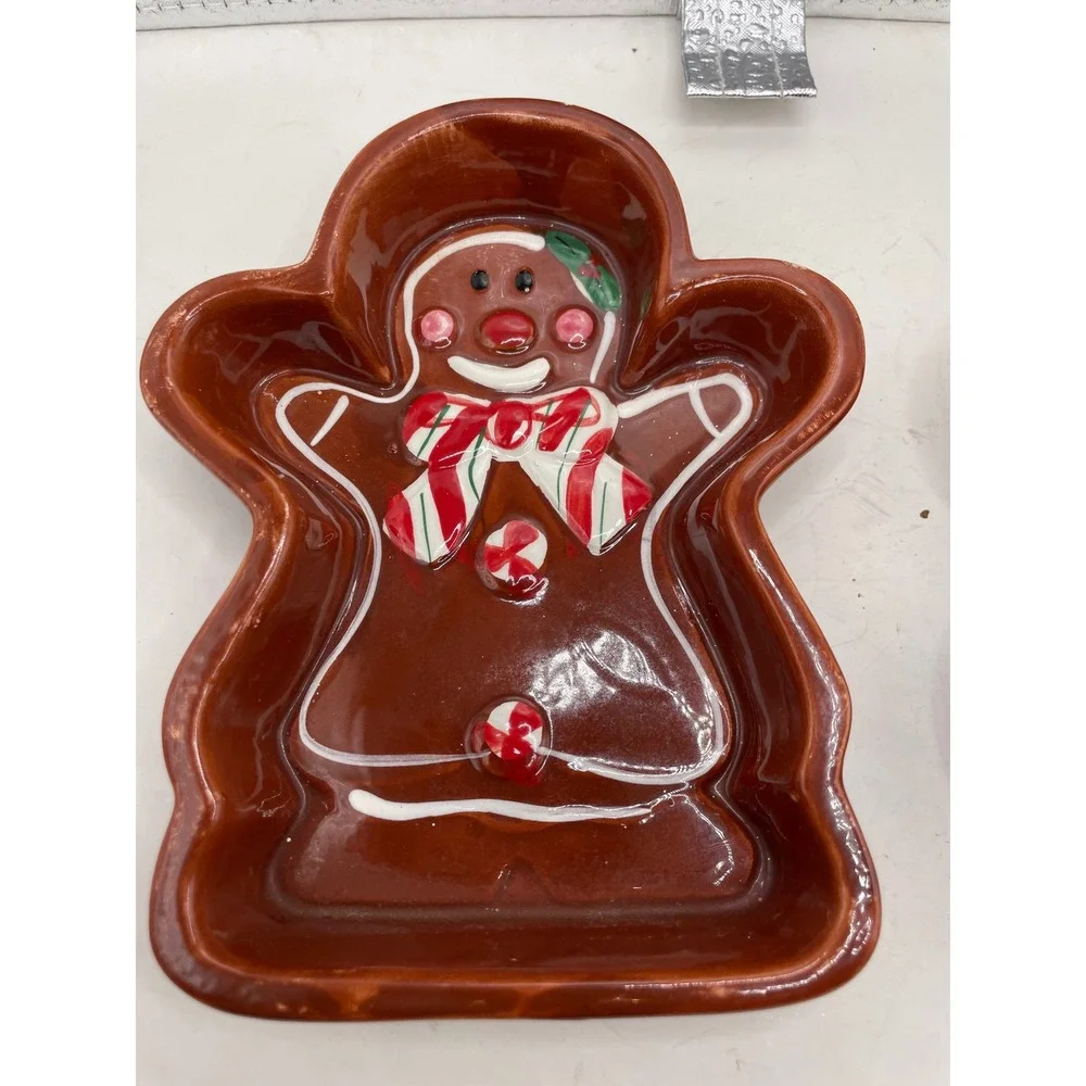Pair of Ceramic Gingerbread‎ Man Baking Dishes Holiday Christmas Kitchenware